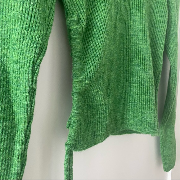 Zara Green Peek A Boo Side Cinch Sweater Size S NWT - Picture 4 of 4